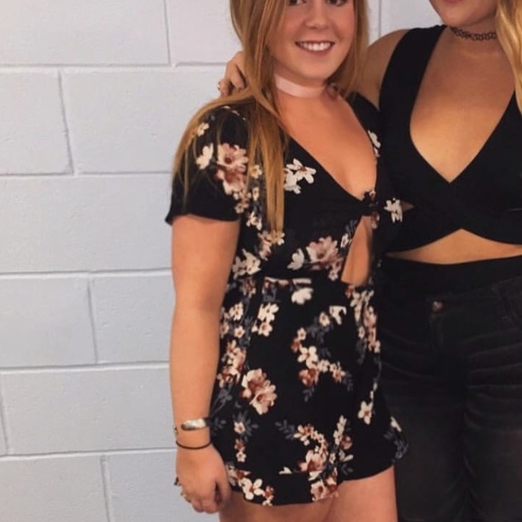 Floral romper - Picture 1 of 2